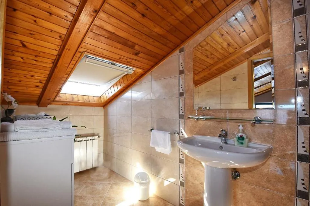 Pensión Apartments And Rooms Branka Novigrad Istria Croacia