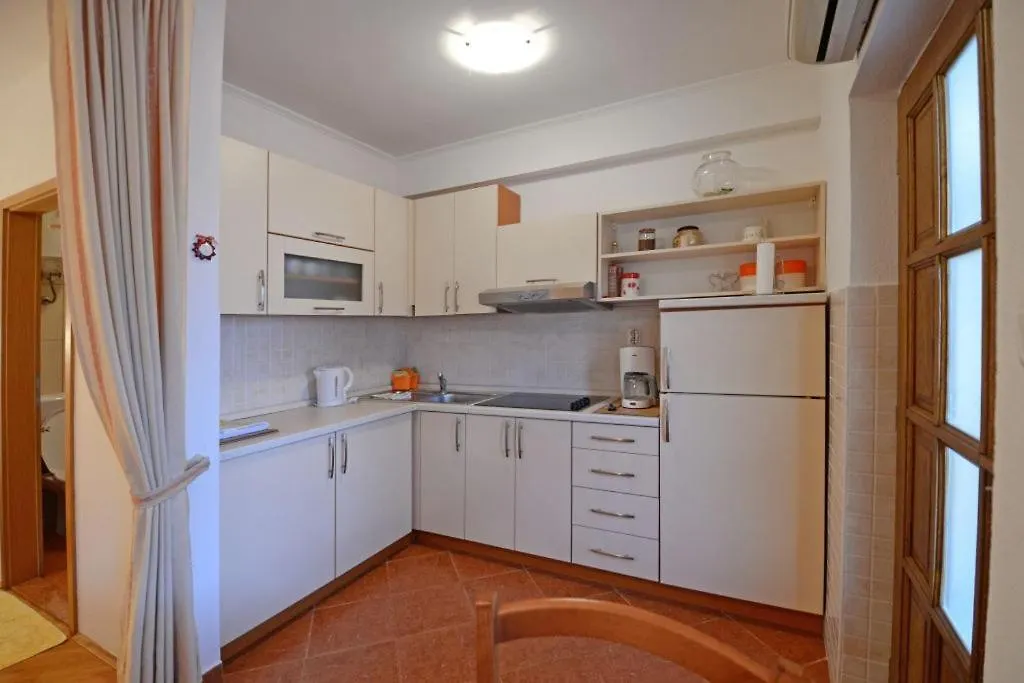 Pensión Apartments And Rooms Branka Novigrad Istria