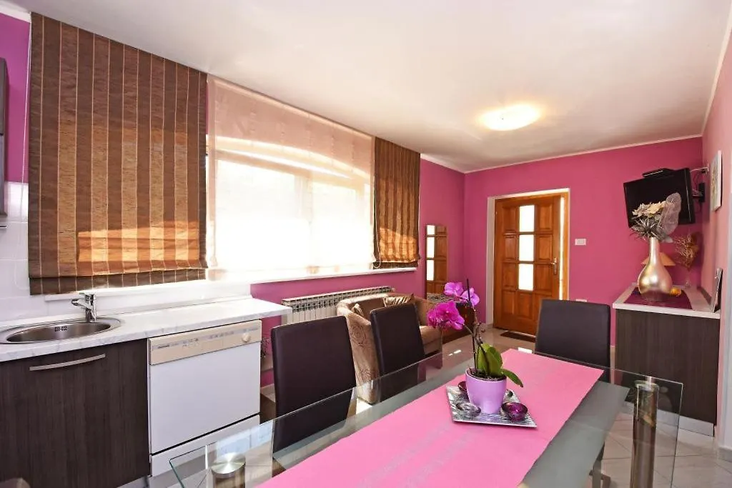 Pensión Apartments And Rooms Branka Novigrad Istria