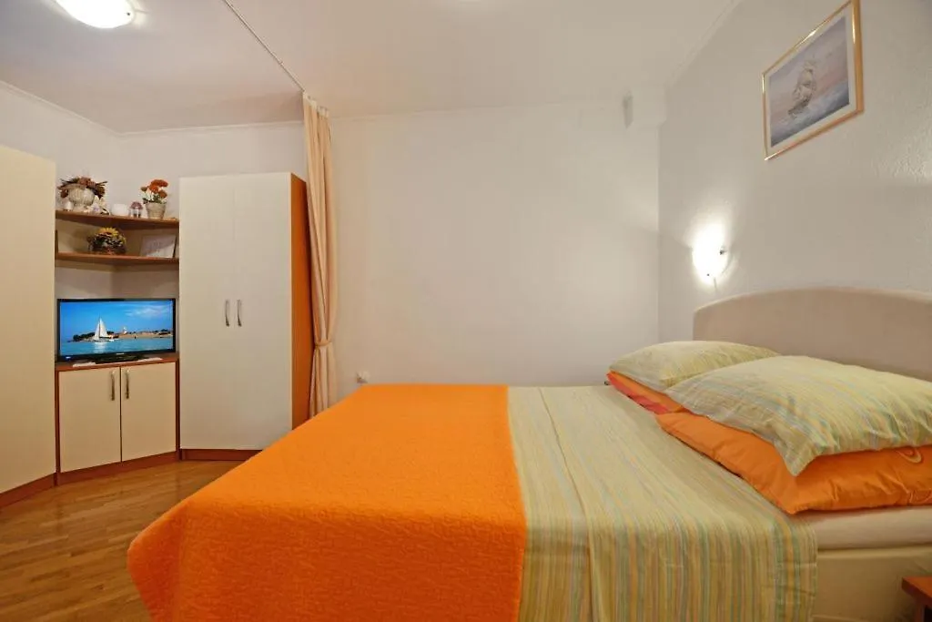 Apartments And Rooms Branka Novigrad Istria 0*,