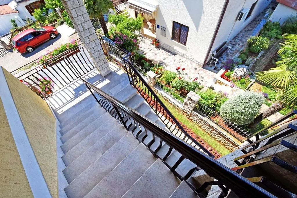 Novigrad Istria Apartments And Rooms Branka בית הארחה Novigrad Istria